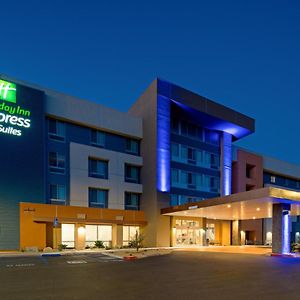 Holiday Inn Express & Suites Palm Desert - Millennium, An Ihg Hotel